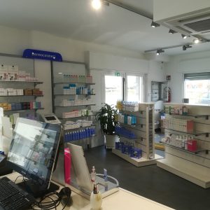 interno Farmacia - reparto Dermocosmesi