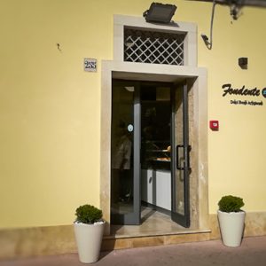 Insegna Esterna realizzata